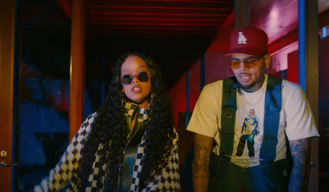 H.E.R. Chris Brown Come Through music video